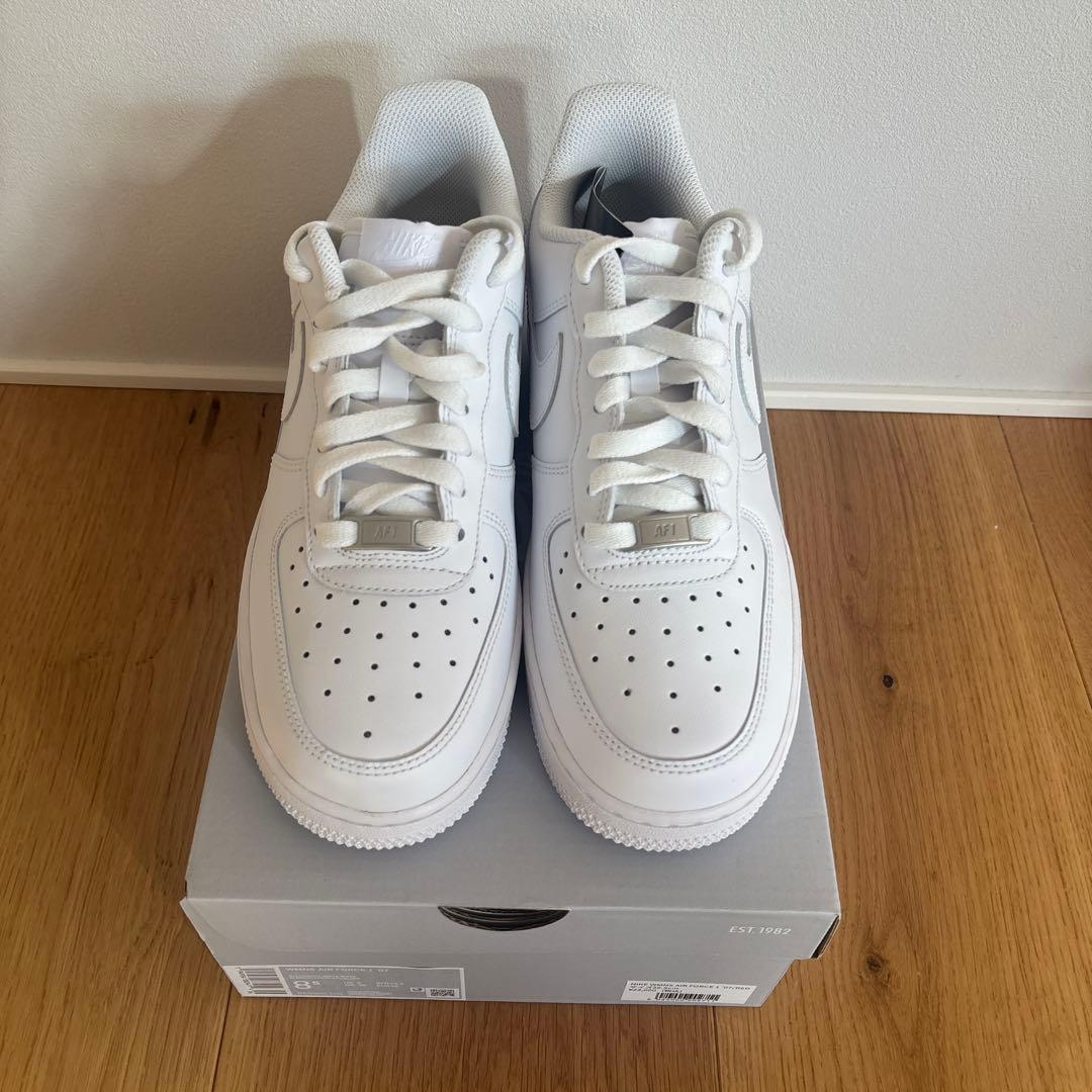 限定/新品】週末値下げ！浦和レッズNikeAirForce 1 （25.5㎝） - メルカリ