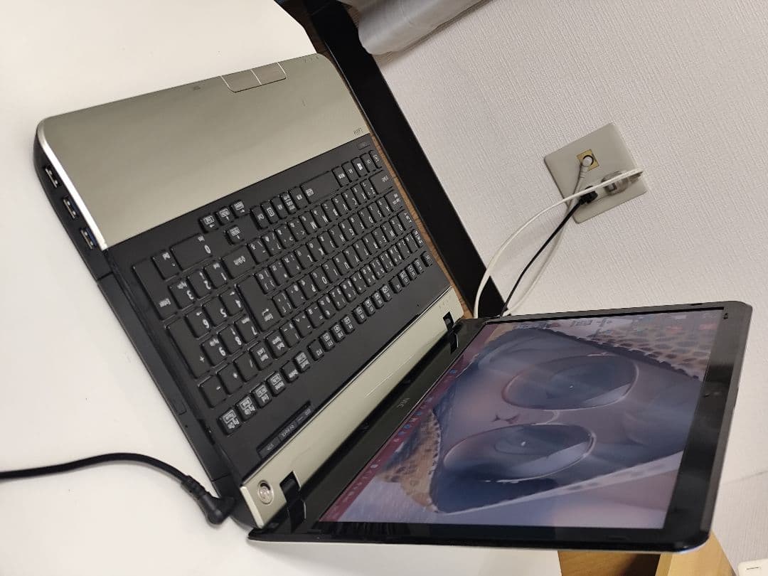 NEC laVie 3世代 i7−3720QM2.60GHz〜3.41GHz