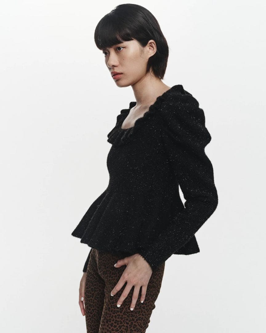 新品】2025年版 Bibiy LISA PEPURAMU TOP即日発送 - メルカリ