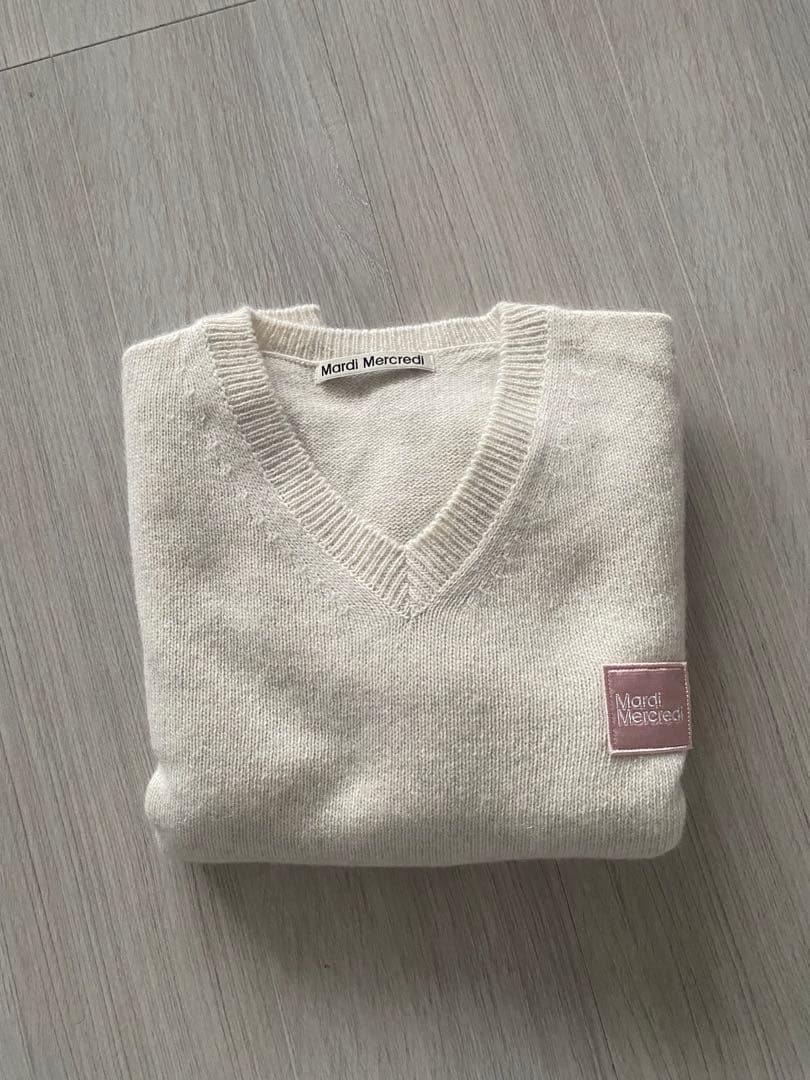 Mardi Mercredi Vネック長袖セーター クリーム Mardi Mercredi Vネック長袖セーター クリーム - メルカリ