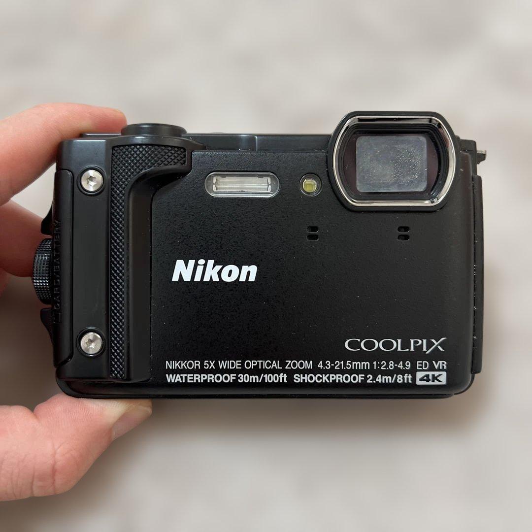Nikon COOLPIX 5倍光学ズーム 防水 4K W300 ジャンク - メルカリ