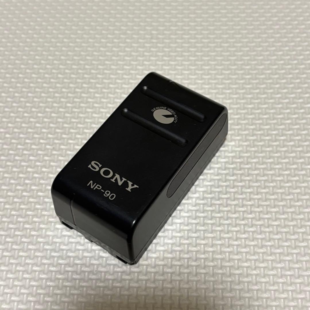 SONY CCD-TR55 ビデオカメラ本体、ACC KIT-TR NP-90 - メルカリ