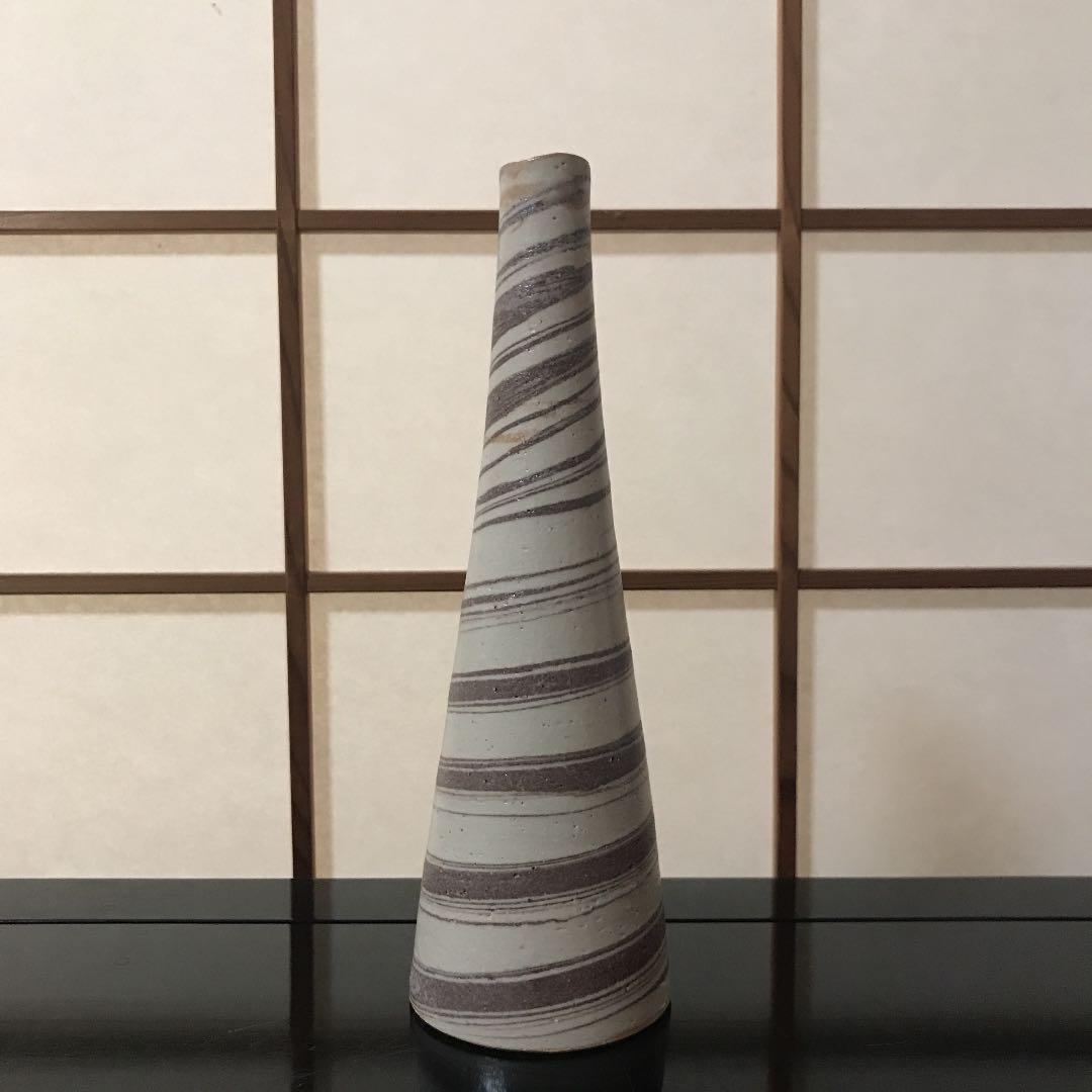 練上手 花入 十代大樋長左衛門 年朗銘 花瓶 - メルカリ