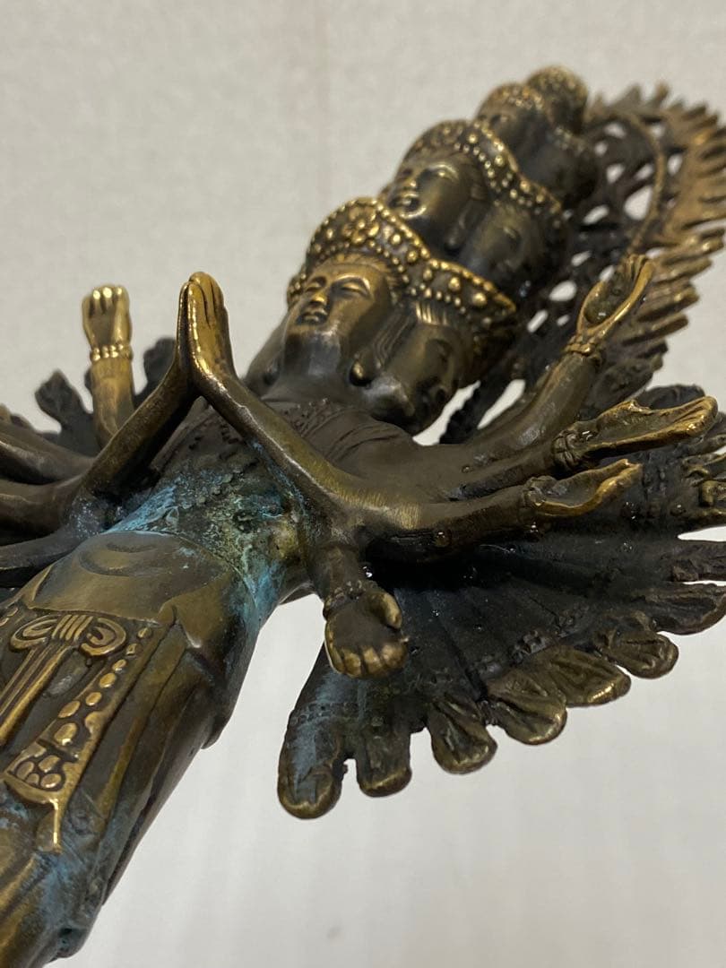 3-2331 十一面千手千眼観世音菩薩 黄銅 病気平癒 災難除け