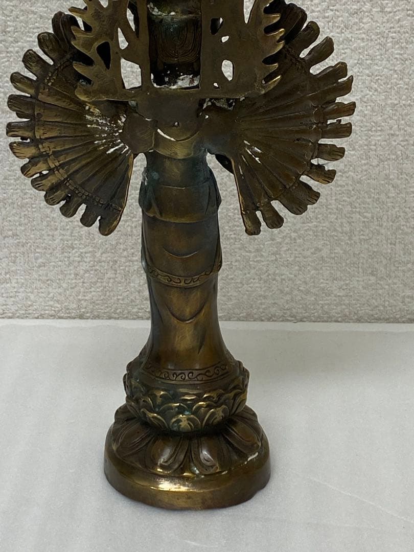 3-2331 十一面千手千眼観世音菩薩 黄銅 病気平癒 災難除け