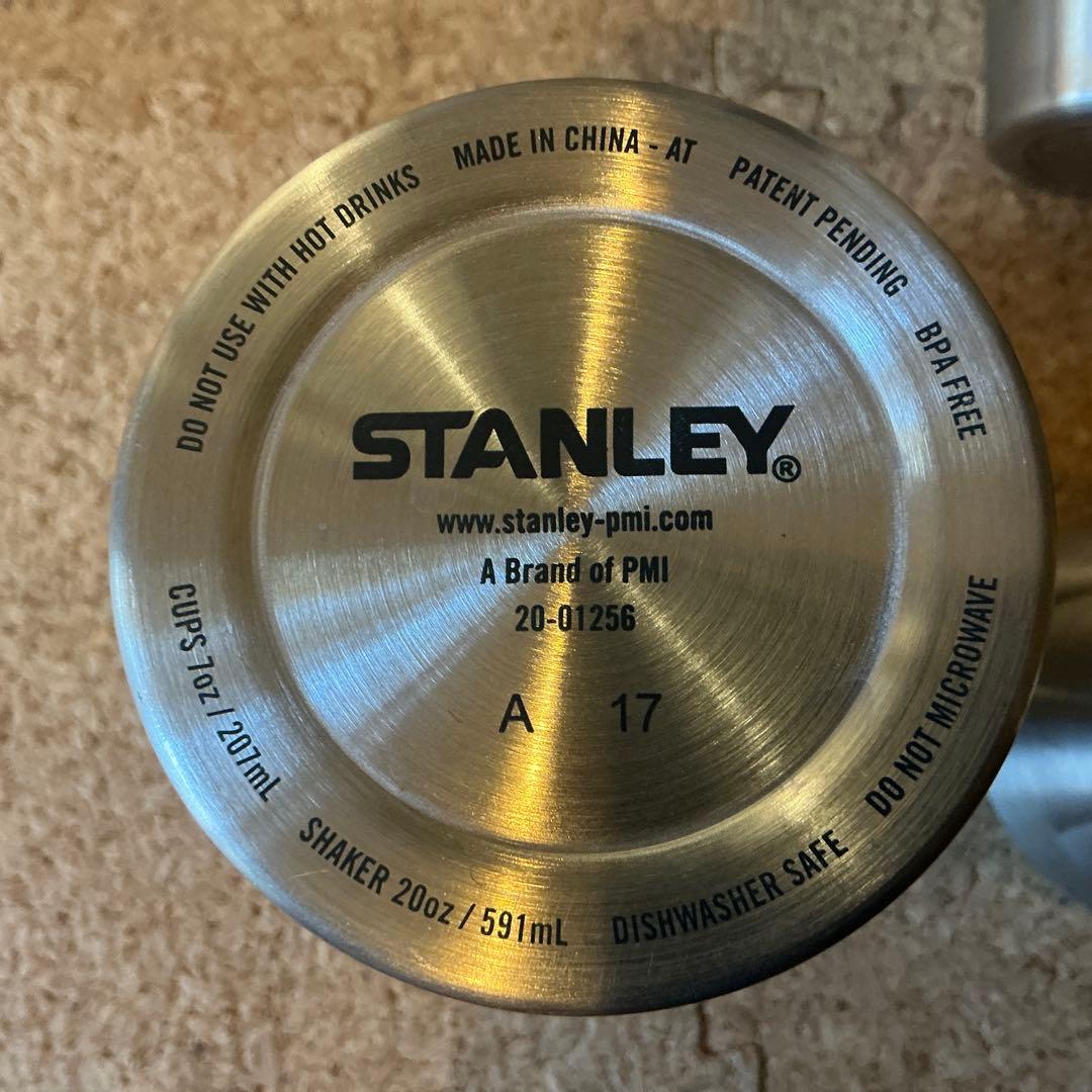 スタンレー カクテルシェーカー パーティーにも