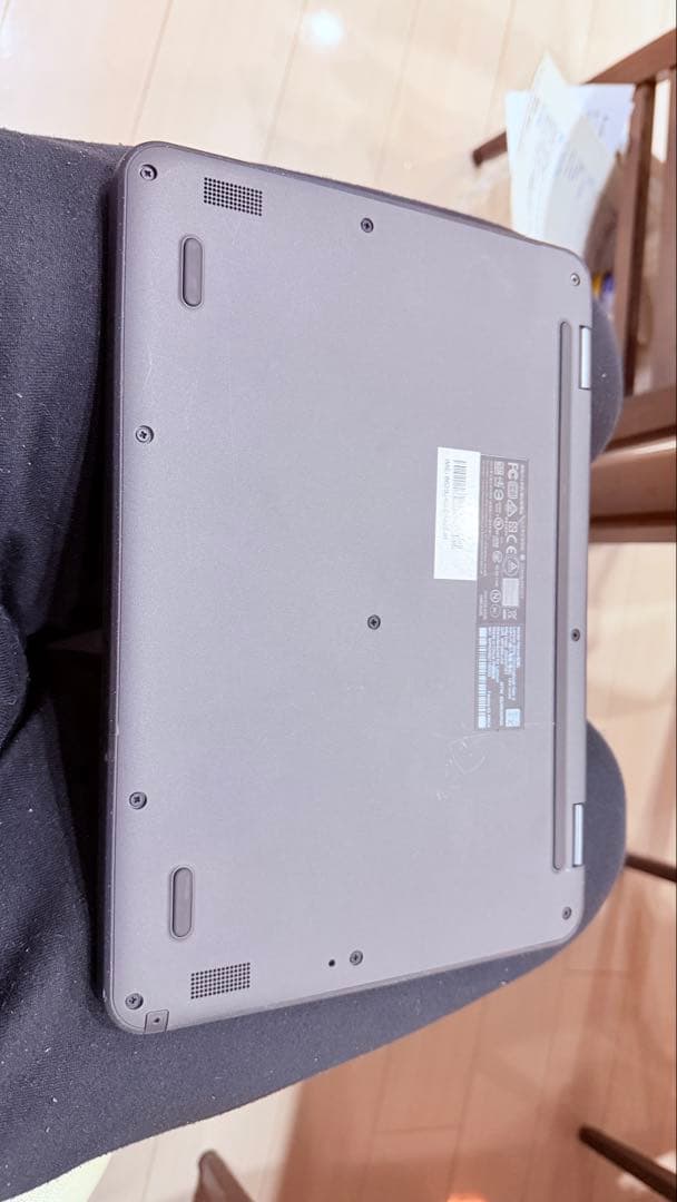 Lenovo 300e Chromebook Gen3 SIMバッテリー98%