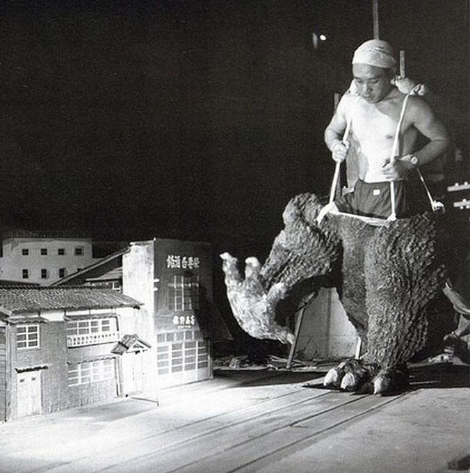 中島春雄ゴジラ（M1号）世紀の大怪獣ソフビフィギュア - メルカリ