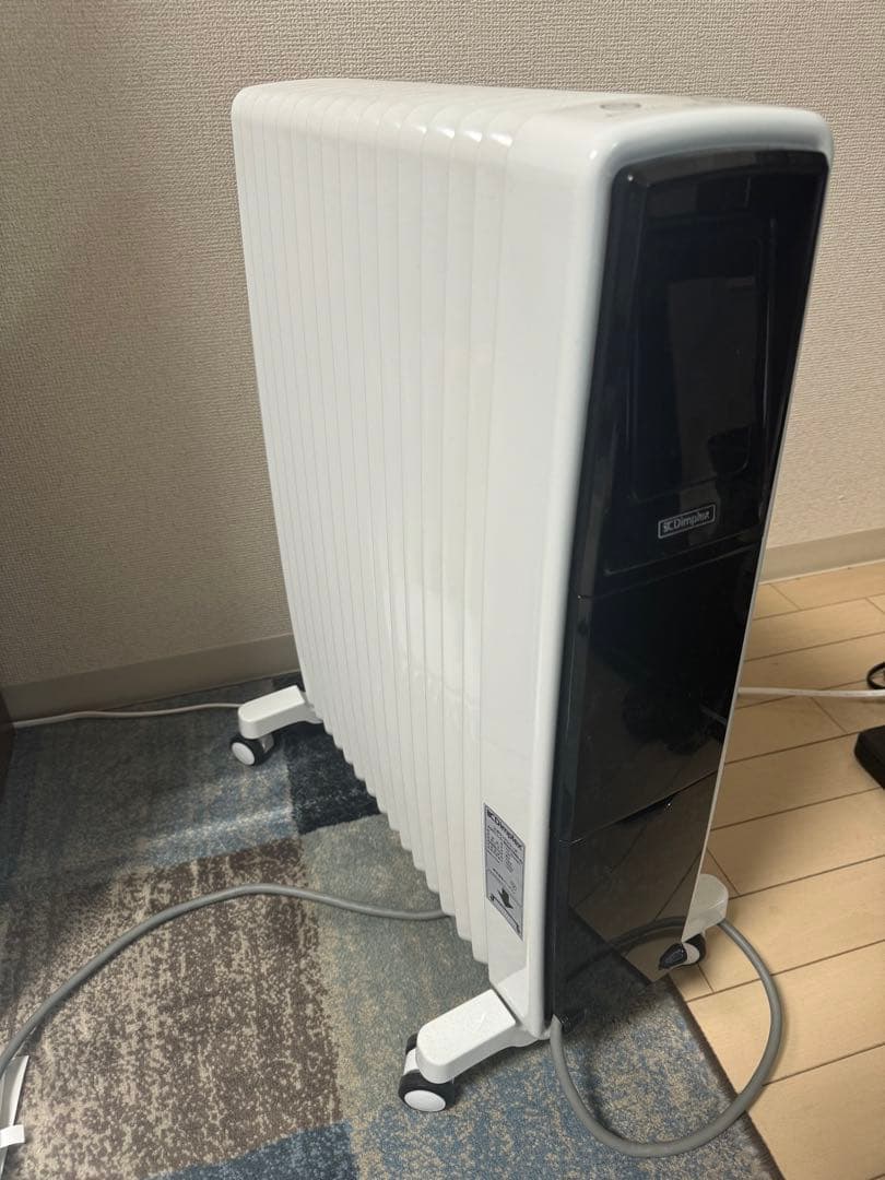 Dimplex オイルフリーヒーター 白色  元値: 3.8万円 Dimplex オイルフリーヒーター 白色 元値: 3.8