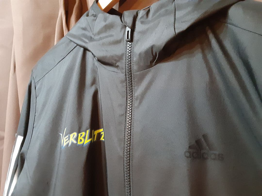 ピルクルさま専用】新品 ヴェルブリッツ フード付ウィンドブレーカー
