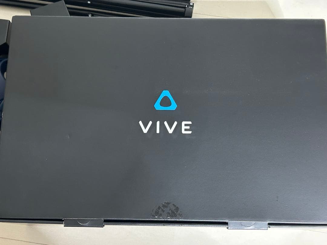 HTC VIVE pro2 フルセット、ベースステーション三脚、他 VIVE Pro 2 フルセット概要 | VIVE 日本