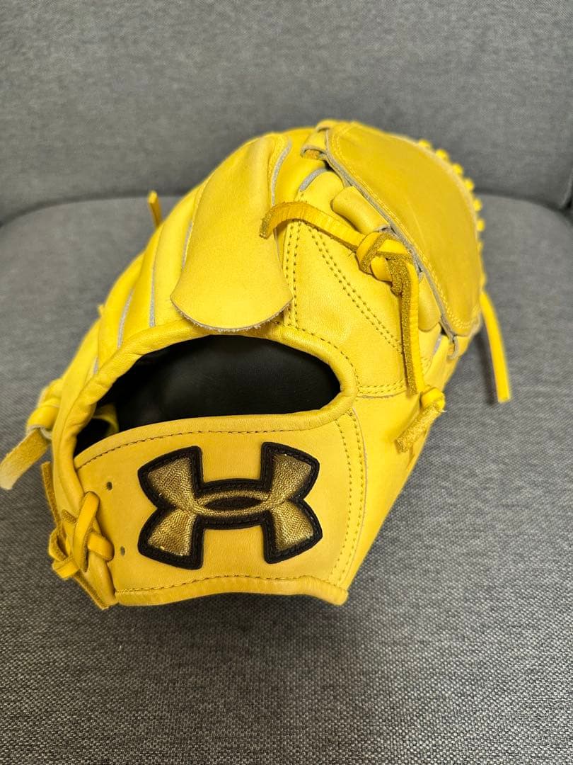 美品　アンダーアーマー　軟式　投手用　グローブ UNDER ARMOUR（アンダーアーマー） 【アンダーアーマー】 UAアンディ