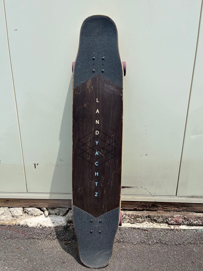 Landyachtz スケートボード　ダンシング 並行輸入品】Landyachtz Dinghy 28