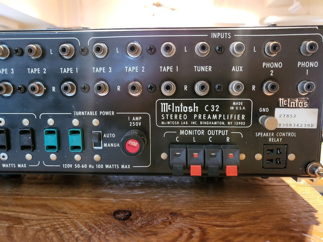 McIntosh マッキントッシュ C32 プリアンプ 【動作品】 - メルカリ