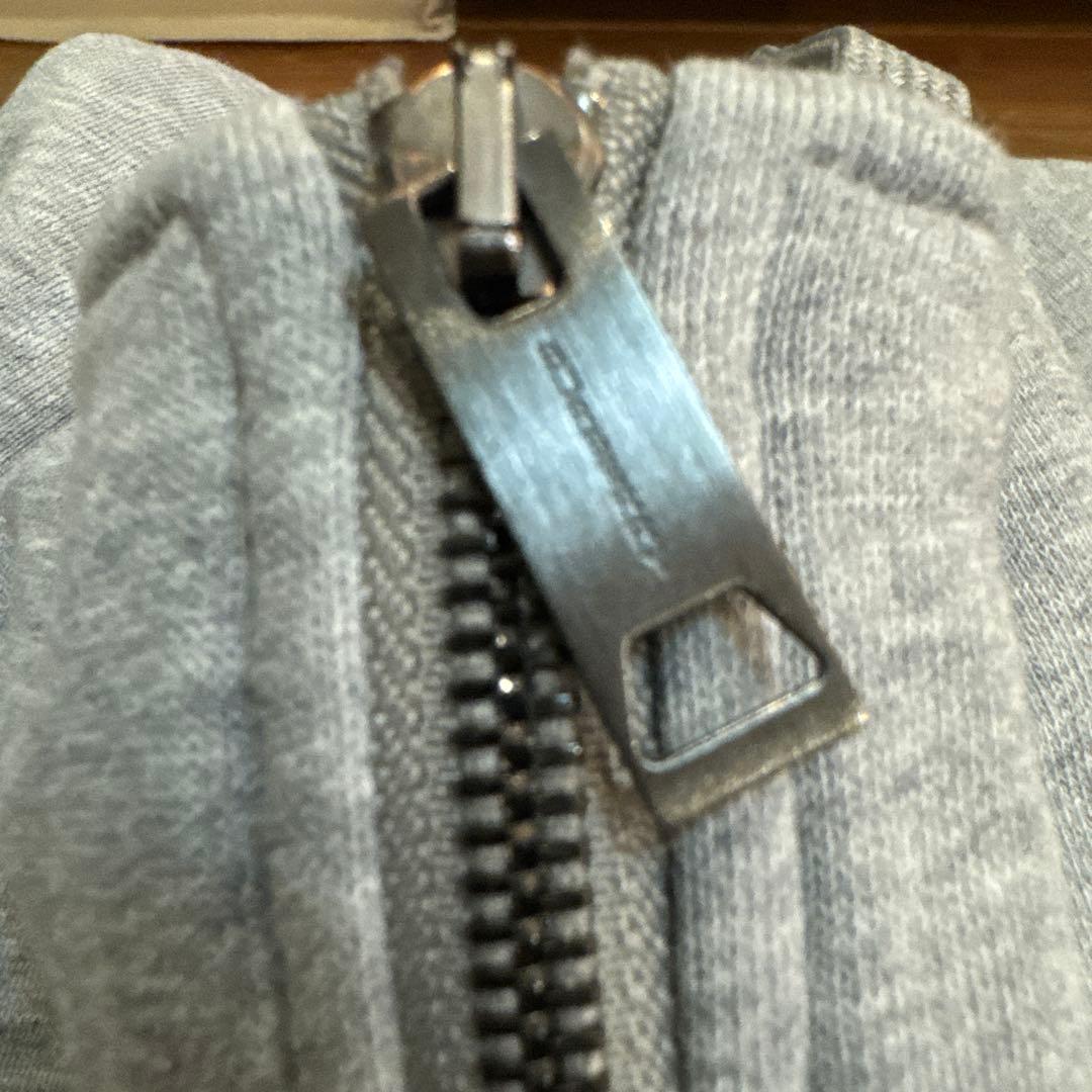 バーバリー BURBERRY グレー フーディー ハーフジップ 美品 大人気