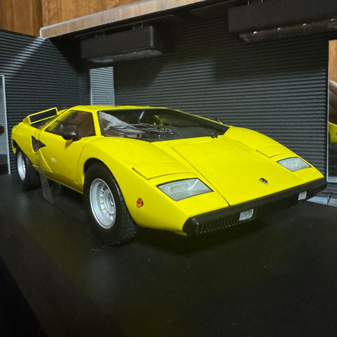 絶版未展示品 京商 1/18 ランボルギーニ カウンタック LP400 イエロー