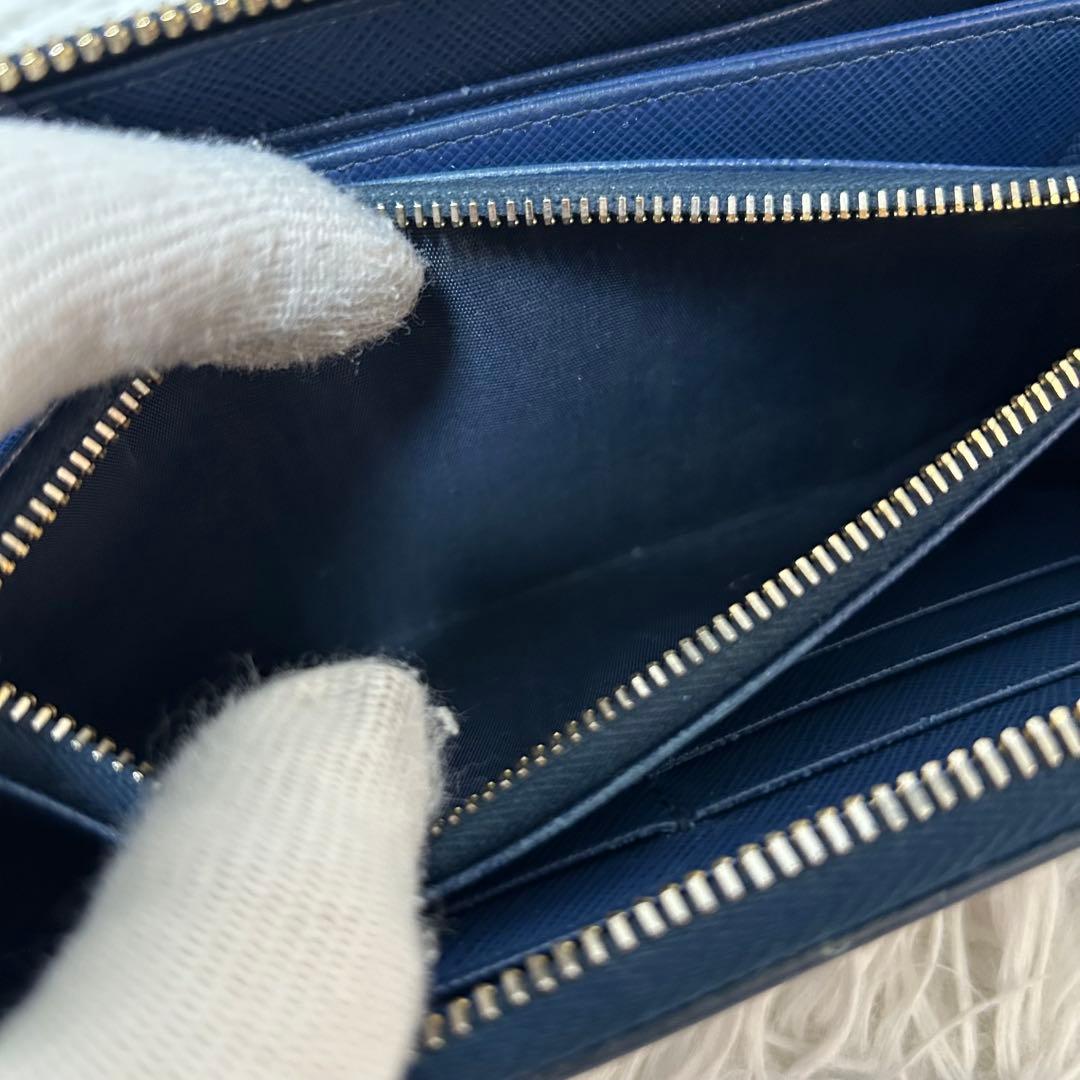 美品✨人気/ラウンドジップ】プラダ 長財布 ブルー レザー 証明カード