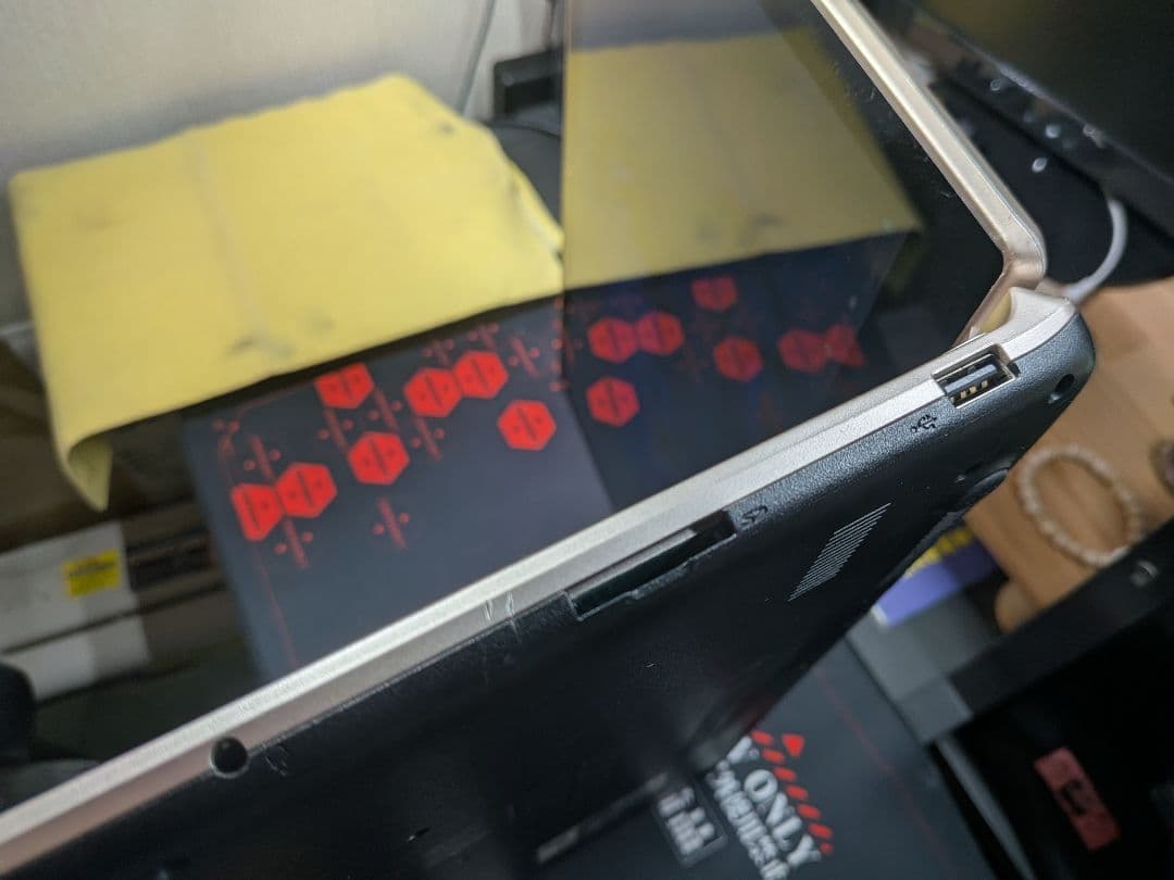 Acer Aspire V5-552PG金色 Windows11美品最終値下げ! - メルカリ