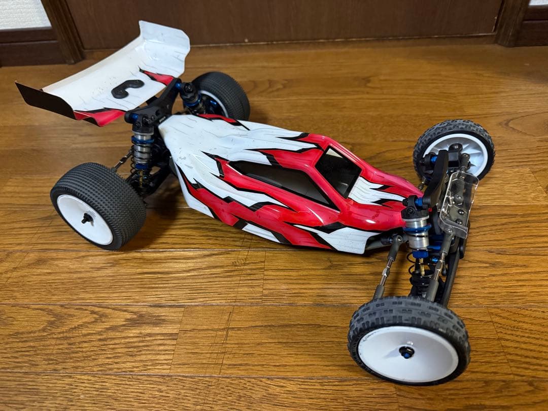 あきらASSOCIATED RC10 B7 TEAM KIT 未走行