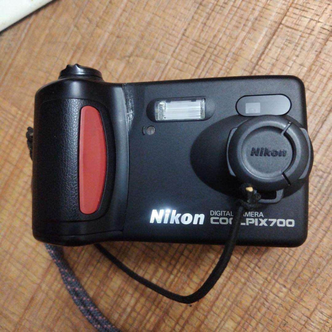 ジャンク】Nikon COOLPIX 700 デジタルカメラ 本体と取扱説明書 - メルカリ