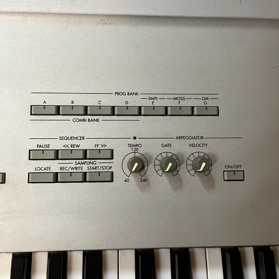 KORG TRITON Pro-X 88鍵 シンセサイザー 動作確認済 - メルカリ