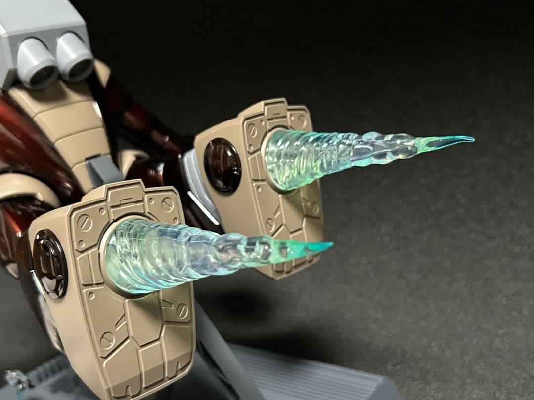 MGアッガイ　キャンディーグラデーション全塗装済み完成品　水転写デカール追加