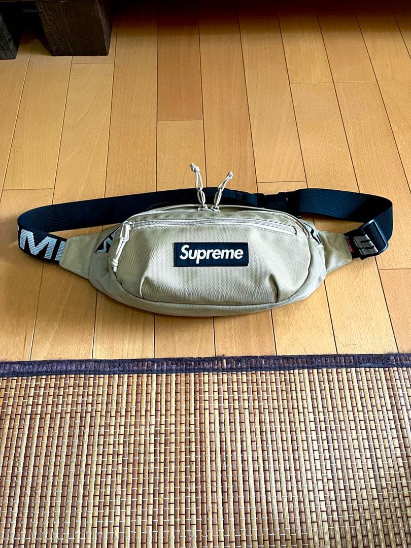 シュプリーム ウエストポーチ ベージュ