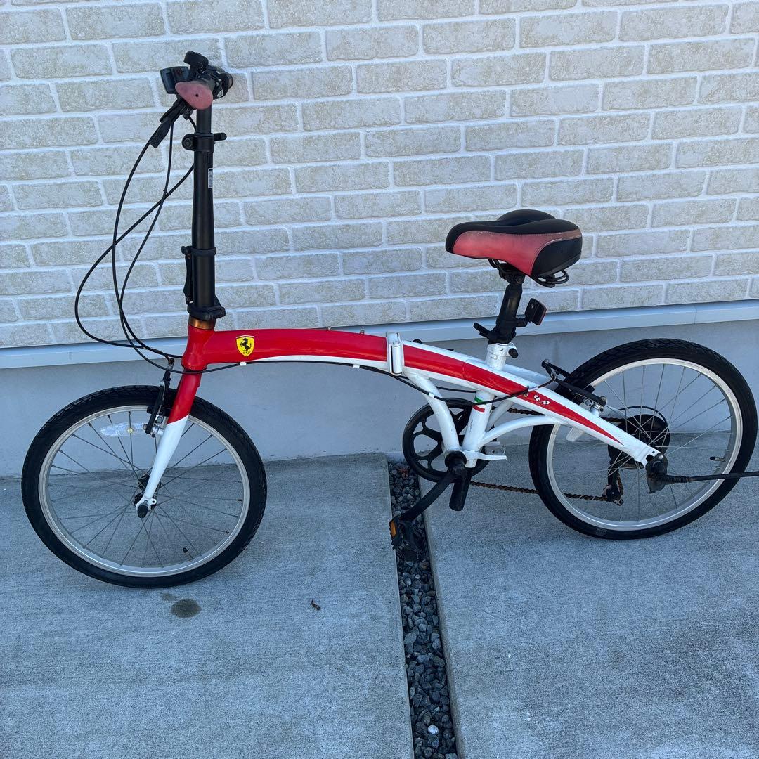 Ferrari フェラーリ　折りたたみ自転車 レッド・ホワイト 楽天市場】FERRARI フェラーリ走りを追い求める細身スリムタイヤ20