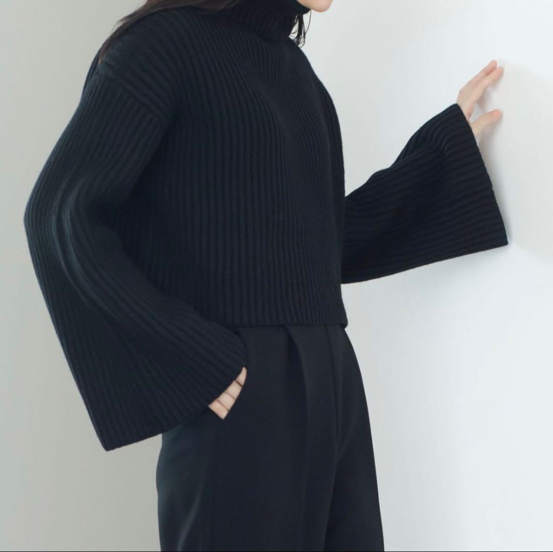 メゾンドドルチェ ワイドスリーブタートルニット黒maison de Dolce