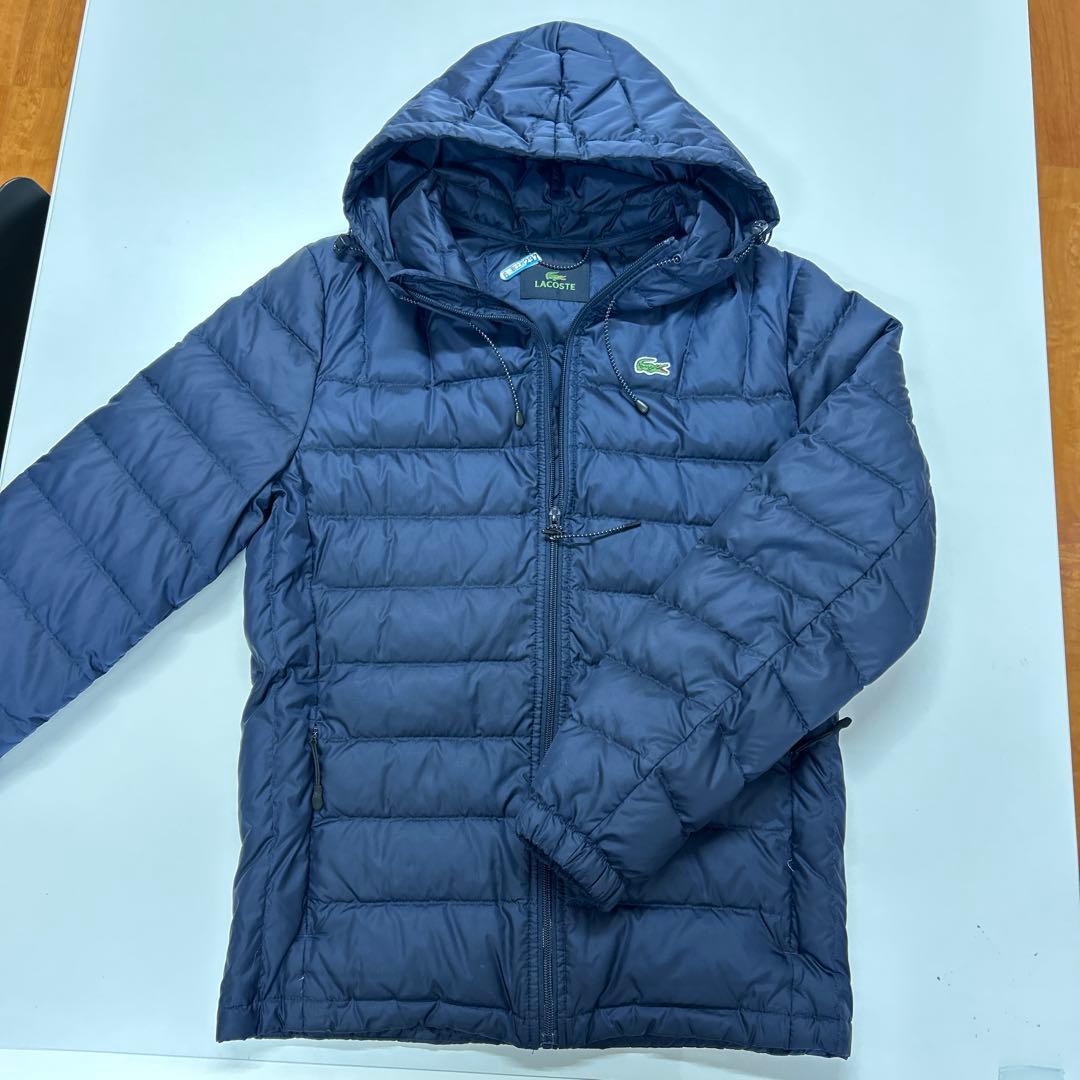 美品LACOSTE ネイビー フード付き ダウンジャケット - メルカリ