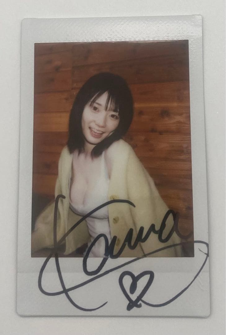 瀬戸環奈 直筆サイン入り チェキ - メルカリ