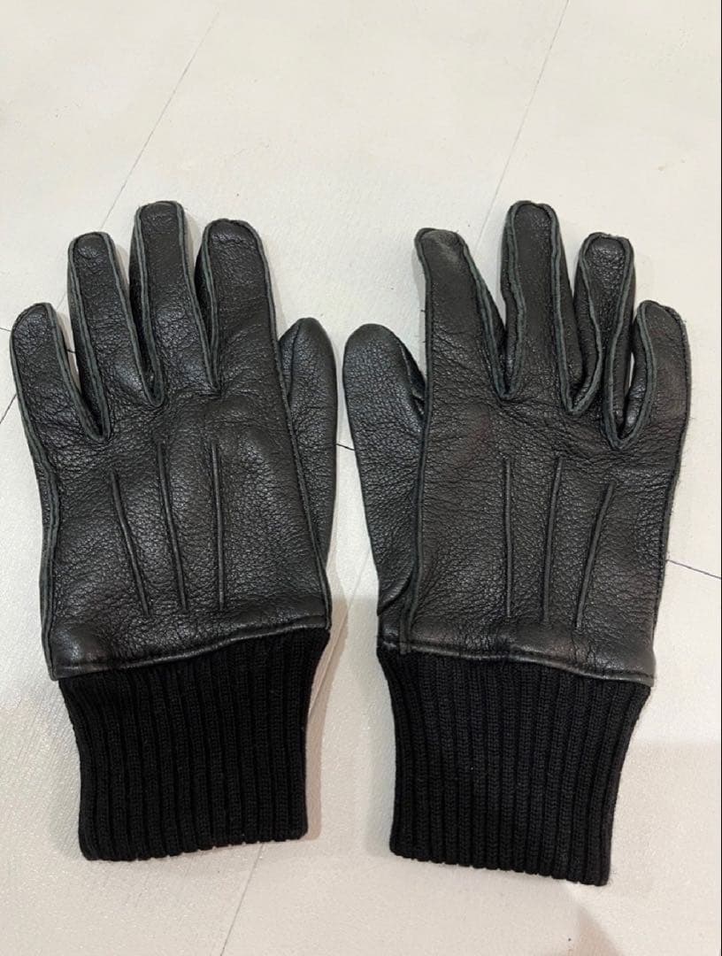 極美品　マルジェラ　ラムレザー グローブ　手袋 黒 Maison Margiela（メゾンマルジェラ） グローブ S67TS0028 M13184