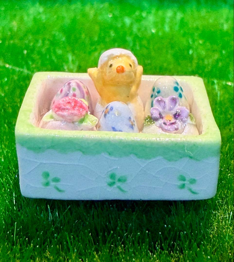 よ*か様 ミニチュア陶器の置物／平野弥生さん作 イースターエッグ