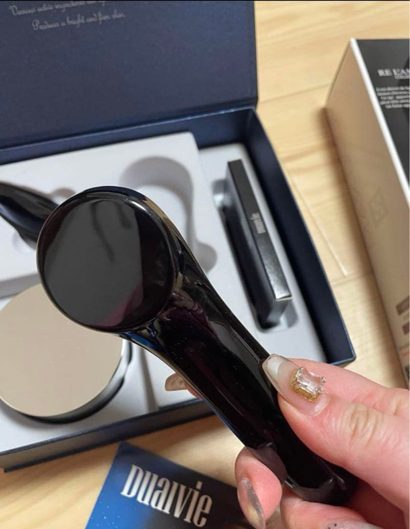 美品　デュアルビーのシークレイマスクのBOX 美容体験】Dualvie デュアルビーデッドシークレイマスク【特徴・効果