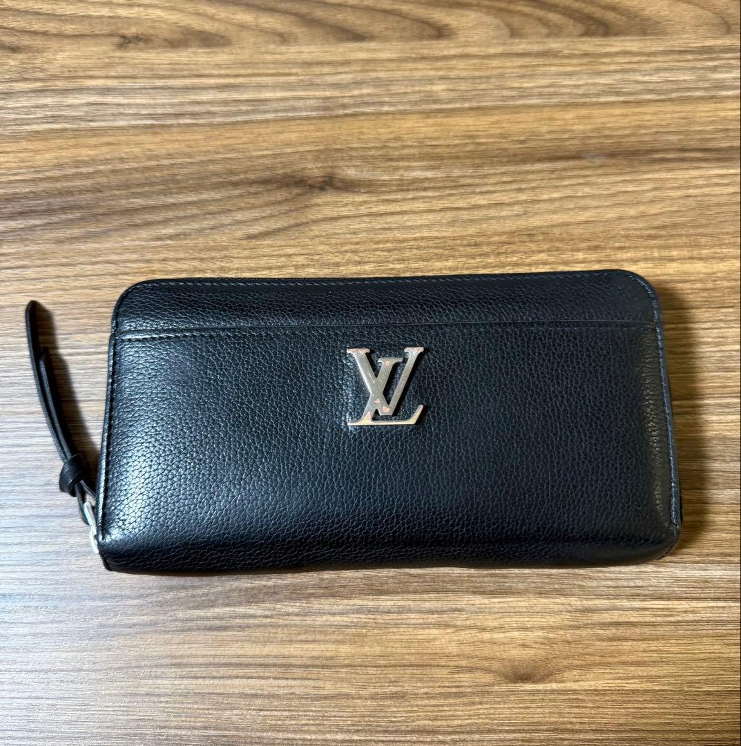 ICタグ】ルイヴィトン ジッピーロックミー LVロゴ ブラック - メルカリ