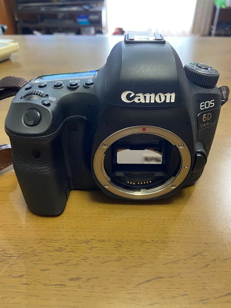Canon EOS 6D Mark II 本体 お子さまやペット撮影に。おまけ付 - メルカリ