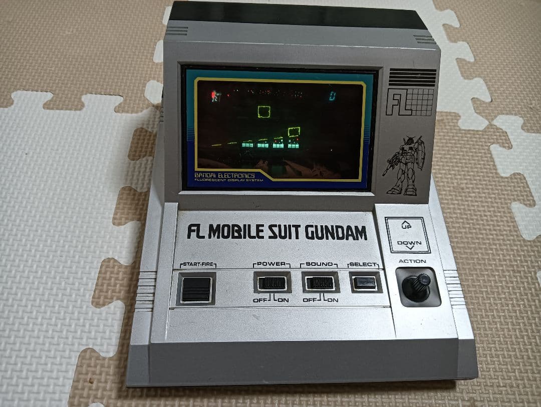 機動戦士ガンダム LSIゲーム FL MOBILE SUIT GUNDAM - メルカリ