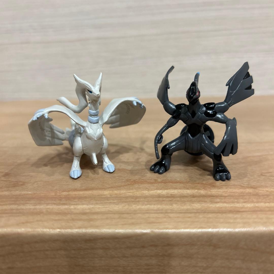ポケモン 初期 モンコレ レシラム ゼクロム フィギュアセット - メルカリ
