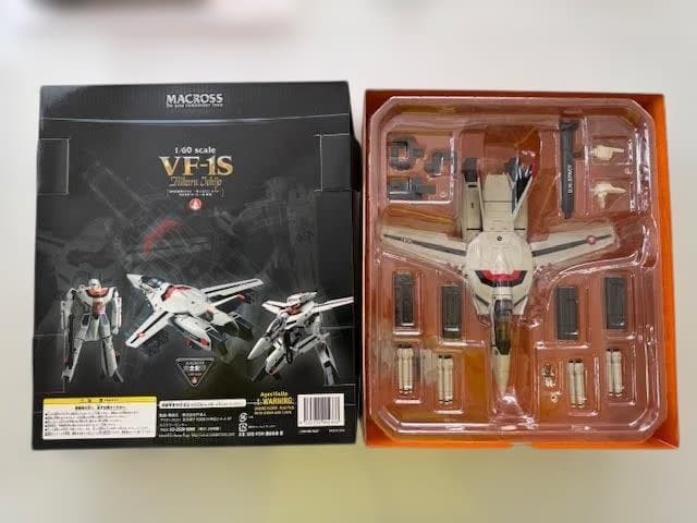 やまと 完全変形 1/60 超時空要塞マクロスVF-1S (一条輝機)