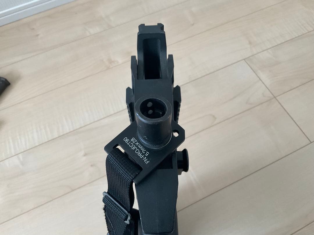 東京マルイ　電動ガン　P-90 スタンダード　現状