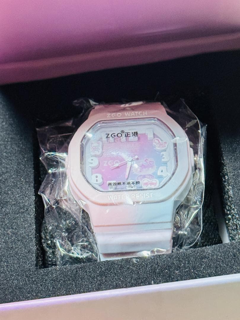 ハローキティ50周年 グラデーションホワイト サンリオ 腕時計 限定