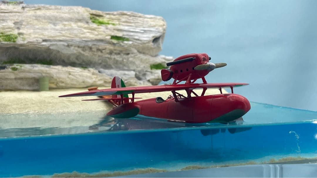 ポルコの隠れ家 紅の豚 ジオラマ ライトアップ - メルカリ