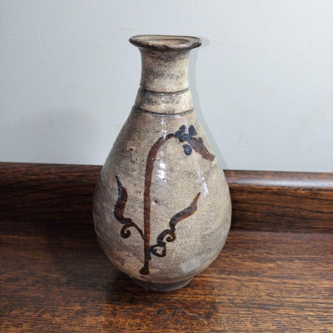 李朝 刷毛目鉄絵 徳利 酒器 口にカケあり - メルカリ