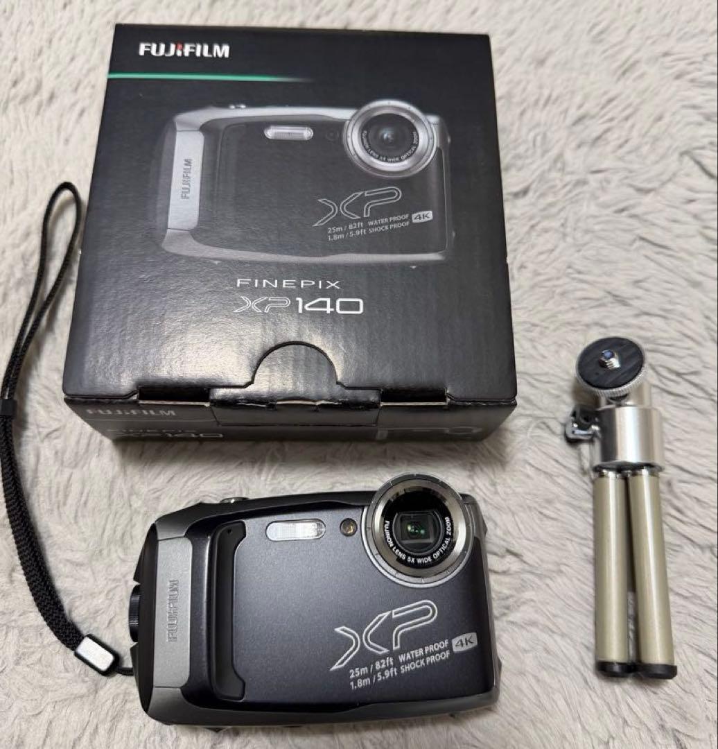 美品 FUJIFILM FinePix XP140 防水カメラ ダークシルバー Amazon | 富士フイルム(FUJIFILM) 防水カメラ XP140 ダークシルバー FX