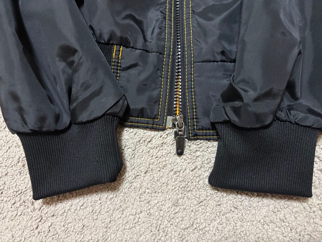 阪神タイガース デサント グランドコート スタジャン - メルカリ