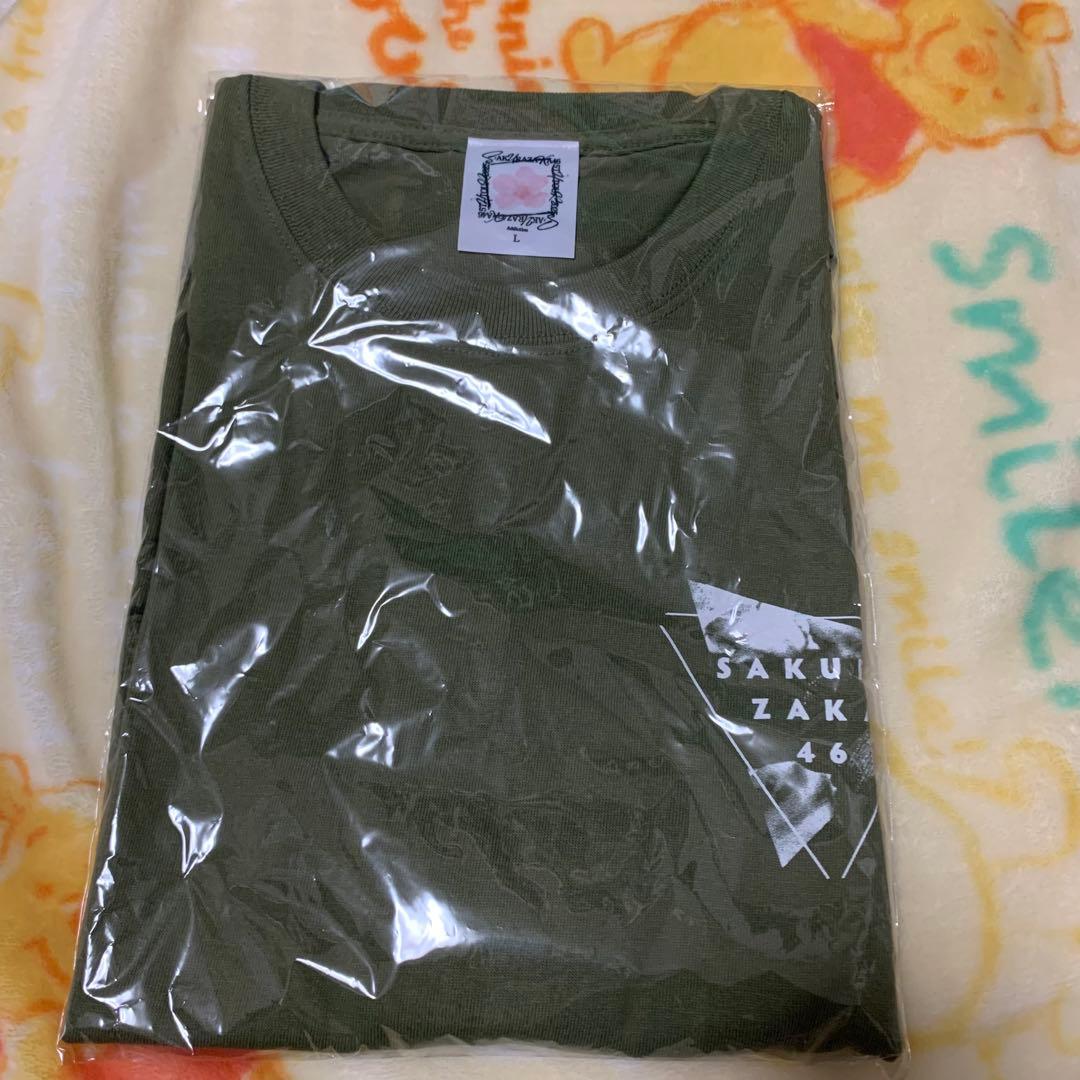 ア*イ様 櫻坂46 向井純葉 直筆サイン Tシャツ サクコレ
