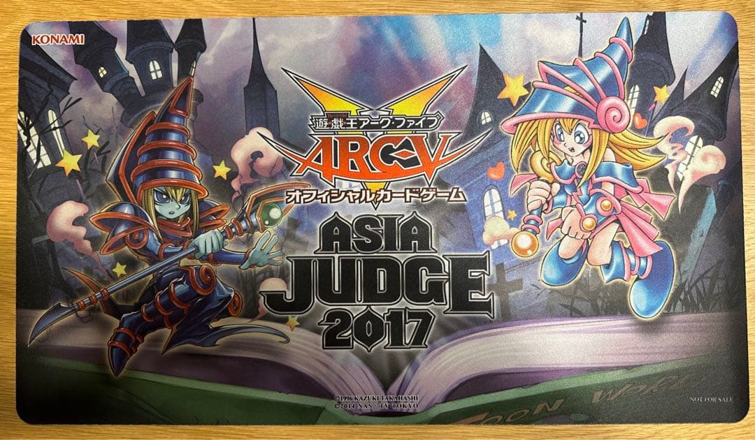 Asia judge 2017 トゥーン　アジアプレイマット 状態A-〕プレイマット『トゥーンブラックマジシャンガール&トゥーン