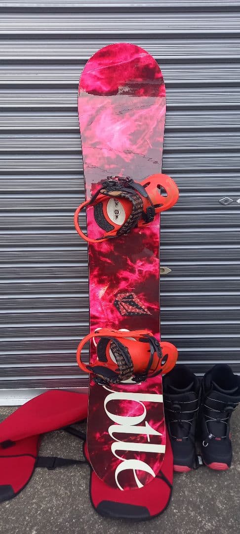 スノーボードセット 板Subtle バインFLUX ブーツFLOW エッジガード