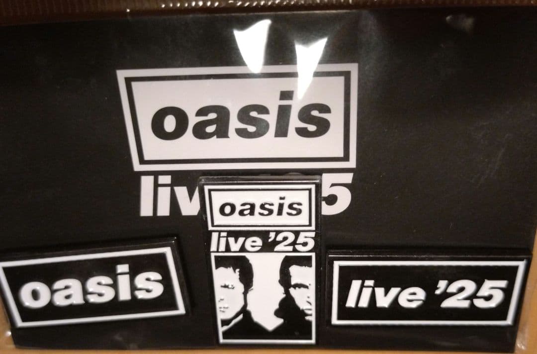 oasis 限定ピンバッチ　３つセット