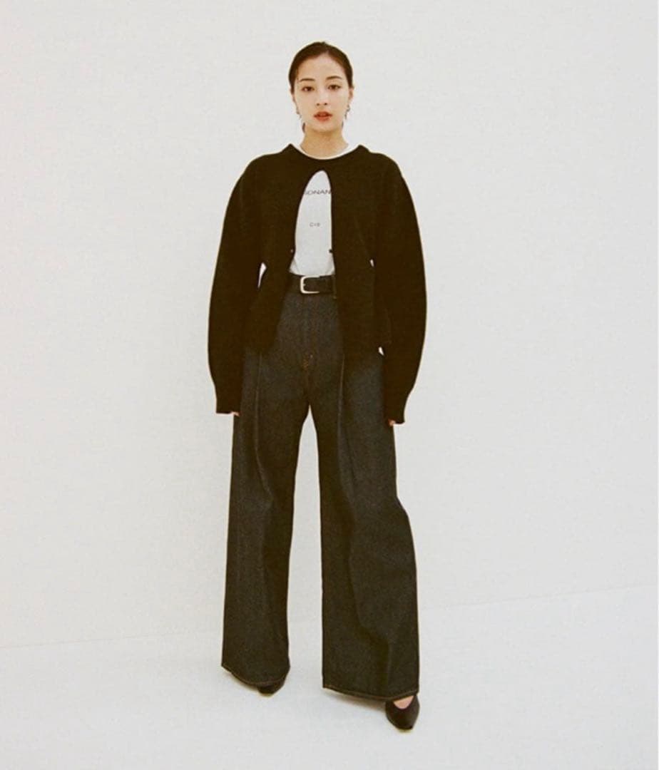 Suzu Hirose CLANE TUCK WIDE DENIM PANTS - メルカリ
